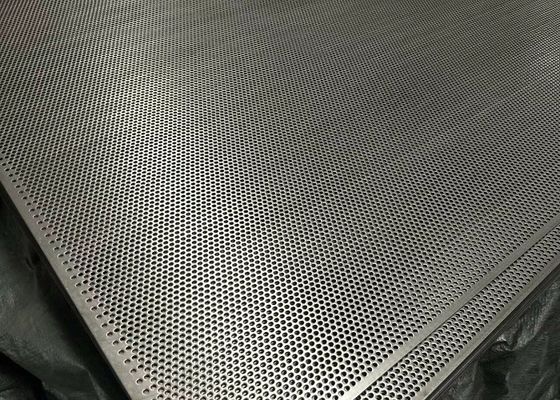 Diamentowy otwór Aluminium Perforated Metal Screen Sheet Rozmiar 0,8 mm-100 mm Do wibracji
