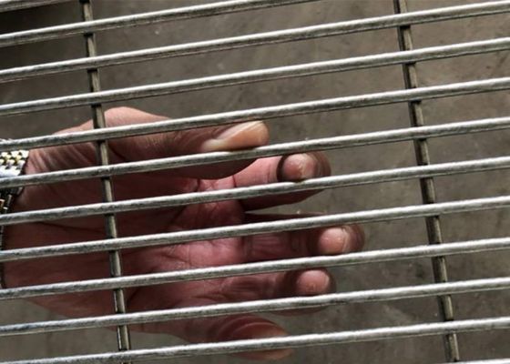 8 # 358 Anti Climb Wire Mesh 13x75mm Otwór Ocynkowana siatka spawalnicza Odporność na rdzę