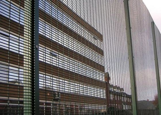 8 # 358 Anti Climb Wire Mesh 13x75mm Otwór Ocynkowana siatka spawalnicza Odporność na rdzę