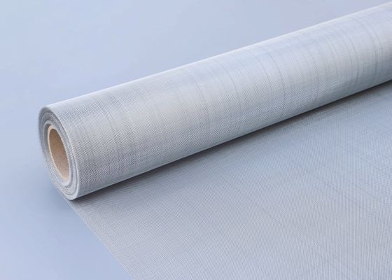 Odporna na rdzę siatka ekranująca ze stali nierdzewnej, która blokuje muchy, komary i inne małe robaki